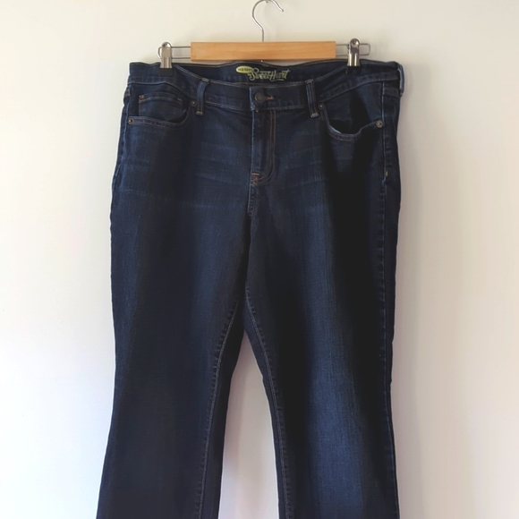 Old Navy Sweetheart Dark Wash Skinny Jeans - Picture 1 of 4